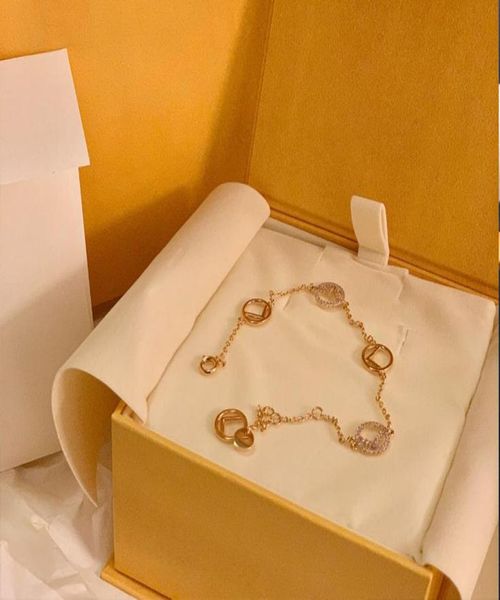 luxury link chain fashion bracelet designer for women simple classic letters gold diamond bracelet anniversary wedding party gift 7387289, Black
luxury link chain fashion bracelet designer for women simple classic letters gold diamond bracelet anniversary wedding party gift 7387289, Black