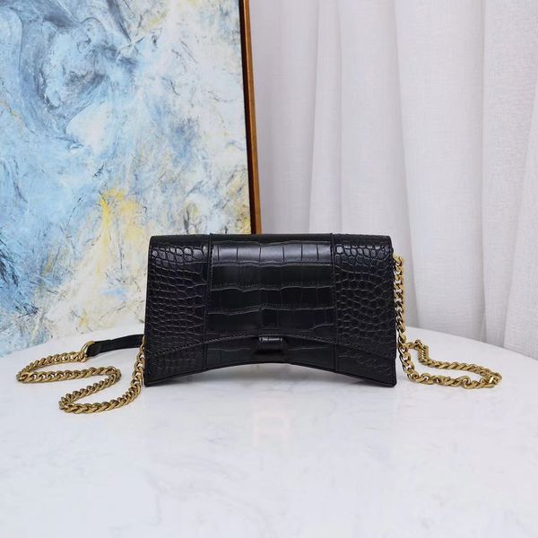 women designer crossbody bag downtown real leather aligator print letter b buckle hourglass bags black green 23cm chain bag lady classic clu
women designer crossbody bag downtown real leather aligator print letter b buckle hourglass bags black green 23cm chain bag lady classic clu