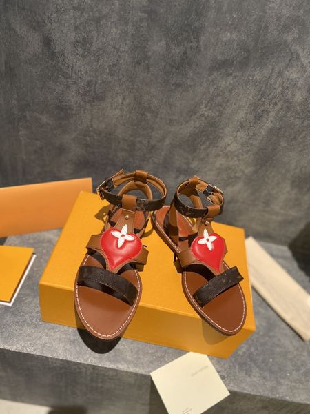 designer women's sandal slippers genuine leather calf leather casual shoes quilted platform summer beach sandals 35-42 with box, Black
designer women's sandal slippers genuine leather calf leather casual shoes quilted platform summer beach sandals 35-42 with box, Black