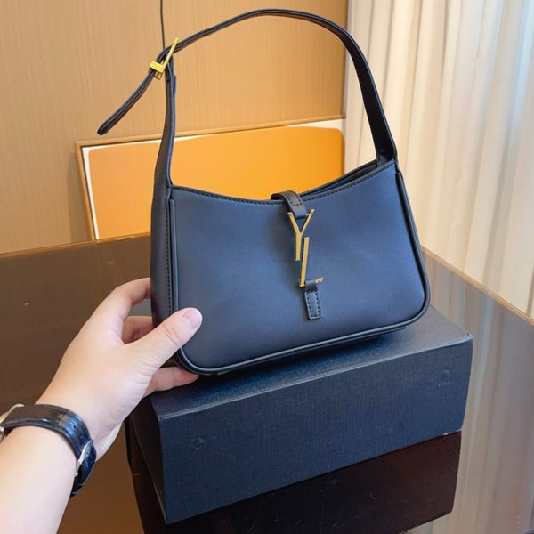 With Box Dupes Designers Hobo Bag In Smooth Leather Womens Shoulder Bag Woman Cross Body Bag 25CM Ladies Purse Luxury Handbag, Black
With Box Dupes Designers Hobo Bag In Smooth Leather Womens Shoulder Bag Woman Cross Body Bag 25CM Ladies Purse Luxury Handbag, Black