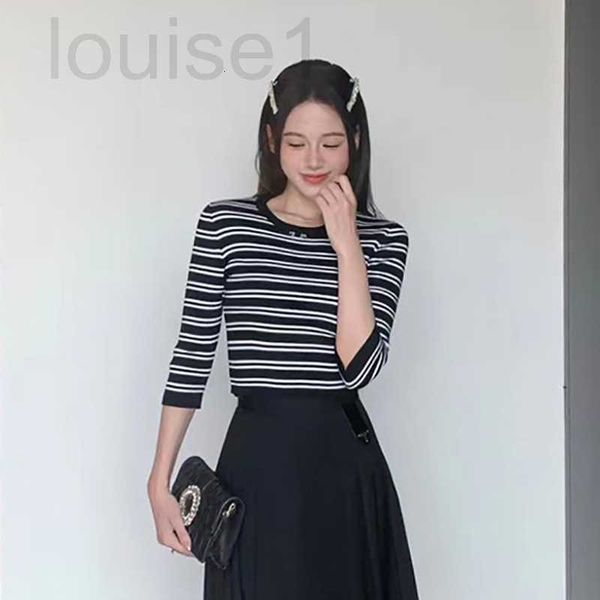 two piece dress designer high edition knitwear women's 2023 spring and autumn classic letter triangle stripe slim fit round neck t-shir, White
two piece dress designer high edition knitwear women's 2023 spring and autumn classic letter triangle stripe slim fit round neck t-shir, White