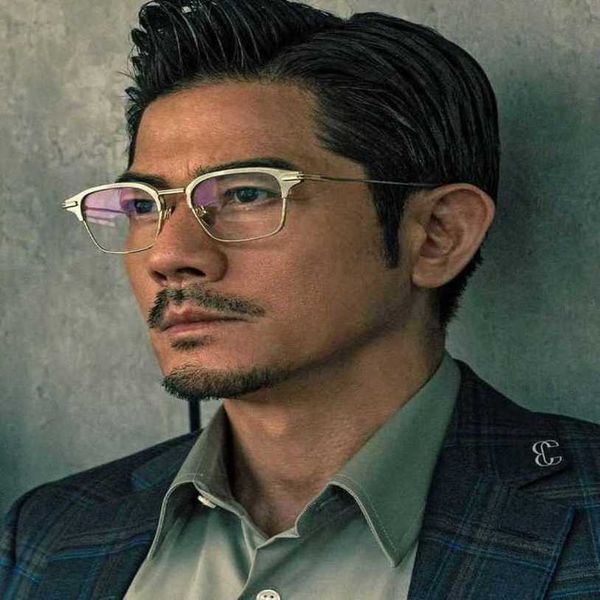 fashionable luxury outdoor sunglasses guo fucheng's same glasses dita142 big face box film insider business lens frame pure titanium ma, White;black
fashionable luxury outdoor sunglasses guo fucheng's same glasses dita142 big face box film insider business lens frame pure titanium ma, White;black