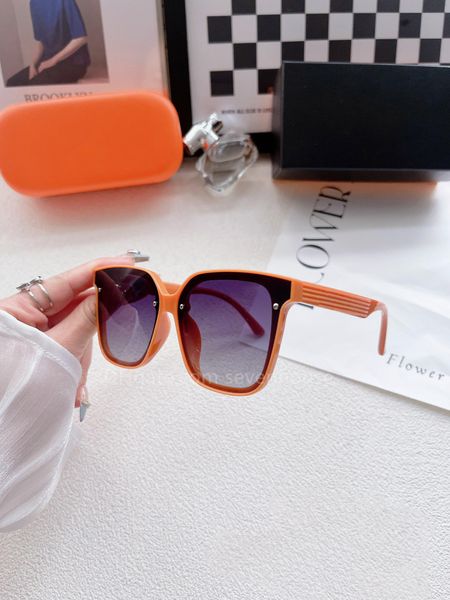 2023 ladies polarized sunglasses fashion face repair big brand fan mingyuan style, White;black
2023 ladies polarized sunglasses fashion face repair big brand fan mingyuan style, White;black