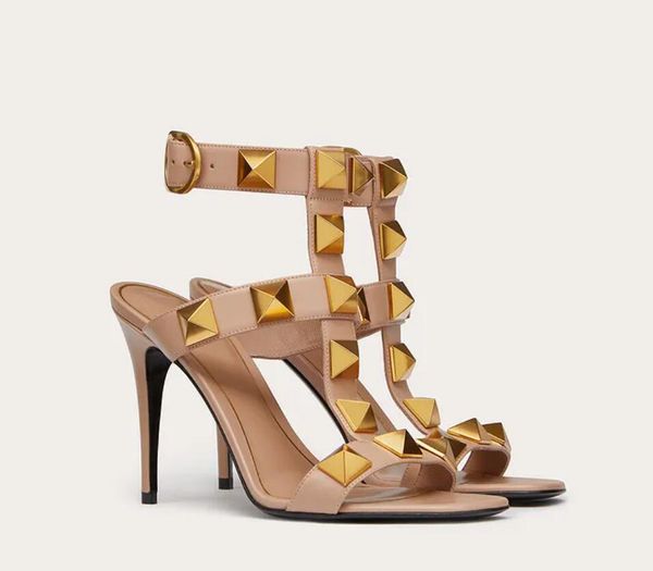 with box valentinoly''designer vt sandal sandals luxury design women sandal big stud high heels shoes roman stud sandal calfskin l, Black
with box valentinoly''designer vt sandal sandals luxury design women sandal big stud high heels shoes roman stud sandal calfskin l, Black
