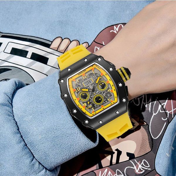 new 3-pin quartz transparent bezel men's automatic watch men's designer wrist waterproof reloj hombre 010, Slivery;brown
new 3-pin quartz transparent bezel men's automatic watch men's designer wrist waterproof reloj hombre 010, Slivery;brown