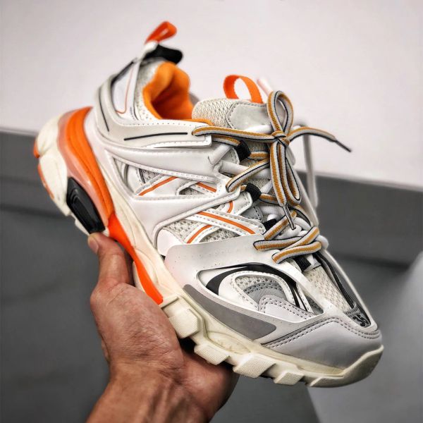 women men casual shoes designer triple white black sneakers track 3 3.0 platform leather trainer nylon printed outdoor trainers size 36- ndl
women men casual shoes designer triple white black sneakers track 3 3.0 platform leather trainer nylon printed outdoor trainers size 36- ndl