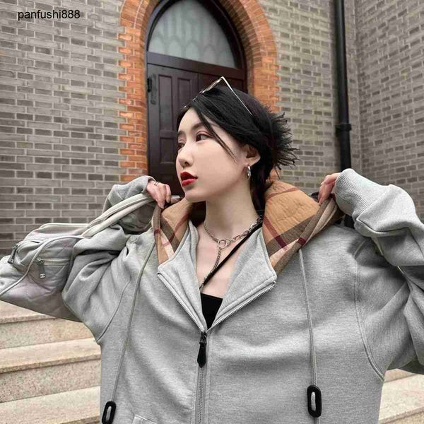 burbersys casual sweat 2023ss spring new barbury zippered cardigan coat fashion men outerwear versatile spring, Black;brown
burbersys casual sweat 2023ss spring new barbury zippered cardigan coat fashion men outerwear versatile spring, Black;brown