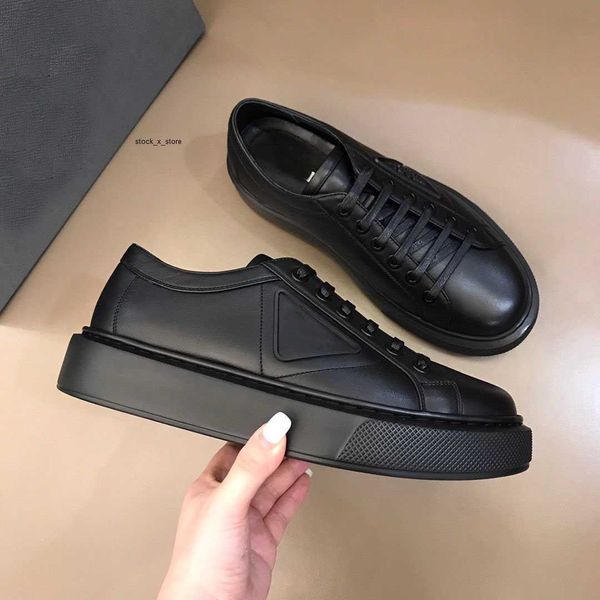macro re-nylon brushed leather sneakers shoes platform men skateboard walking comfort footwear walking box eu38-46, Black
macro re-nylon brushed leather sneakers shoes platform men skateboard walking comfort footwear walking box eu38-46, Black