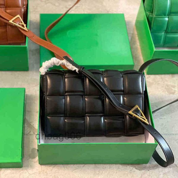 designer bottegas bags venetas cassettess women 2023 bottegassvenetass handbags triangle single shoulder messenger tofu cassettes leather wo
designer bottegas bags venetas cassettess women 2023 bottegassvenetass handbags triangle single shoulder messenger tofu cassettes leather wo