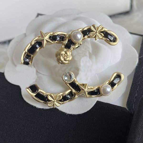 classic fashion style brand letter brooch designer flower brooches for women charm wedding gift jewelry accessorie high quality, Gray
classic fashion style brand letter brooch designer flower brooches for women charm wedding gift jewelry accessorie high quality, Gray