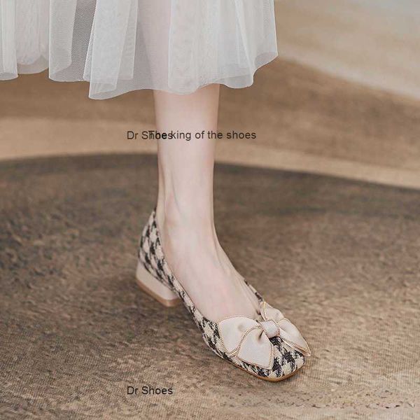 dress shoes low heel shoes women's bow small fragrant wind thick heels new fairy style versatile shallow shoes, Black
dress shoes low heel shoes women's bow small fragrant wind thick heels new fairy style versatile shallow shoes, Black