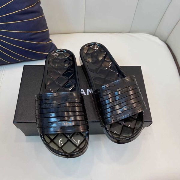luxury slides summer soft fashion designer women slippers rubber sandals shoes size 35-42, Black
luxury slides summer soft fashion designer women slippers rubber sandals shoes size 35-42, Black