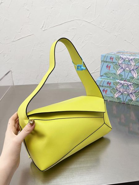 luxury designer bag genuine leather handbag shoulder bucket woman l quality high fashion women clutch totes crossbody cowhide geometry puzzl
luxury designer bag genuine leather handbag shoulder bucket woman l quality high fashion women clutch totes crossbody cowhide geometry puzzl