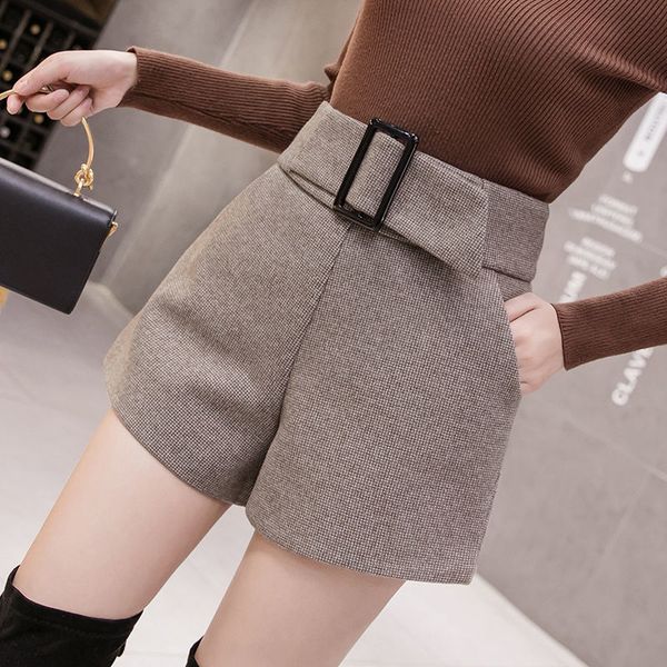 women's shorts women's wide leg shorts with a-line autumn casual and comfortable elegant wild shorts high waist thickness warm woo, White;black
women's shorts women's wide leg shorts with a-line autumn casual and comfortable elegant wild shorts high waist thickness warm woo, White;black
