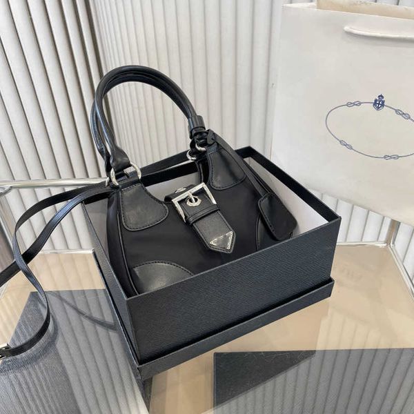 shoulder bags luxury designer handbags crossbody bag tote womans 2023 new fashion texture leather portable underarm s envelope factor
shoulder bags luxury designer handbags crossbody bag tote womans 2023 new fashion texture leather portable underarm s envelope factor