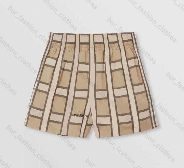 2022 mens womens designers shorts summer fashion streetwears clothing quick drying swimwear printing board beach pants, White;black
2022 mens womens designers shorts summer fashion streetwears clothing quick drying swimwear printing board beach pants, White;black