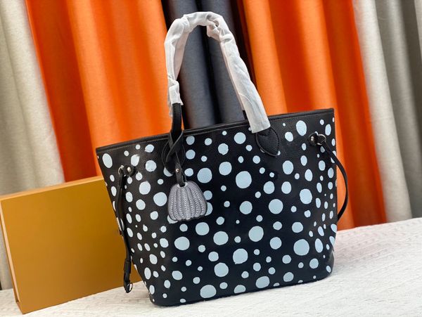 tote bag designer tote bag medium handbag women's shoulder bag kusama yayoi polka dot japanese brand fashion flap classic embossed pump
tote bag designer tote bag medium handbag women's shoulder bag kusama yayoi polka dot japanese brand fashion flap classic embossed pump