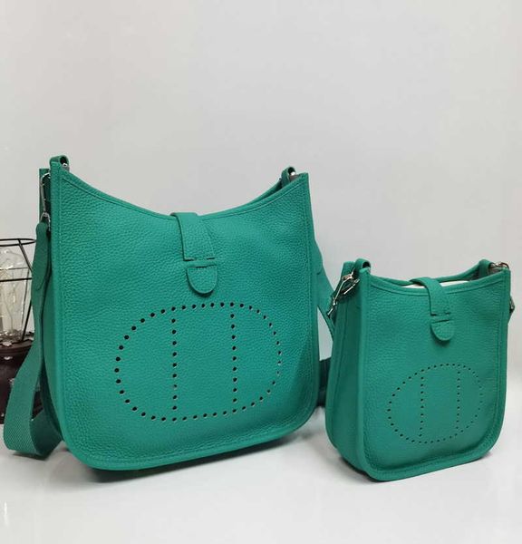 handbags h bags leather her evel shoulder lyn mus mini luxury leisure casual 2023 h head layer cowhide litchi pattern mensw omensve rsatilec
handbags h bags leather her evel shoulder lyn mus mini luxury leisure casual 2023 h head layer cowhide litchi pattern mensw omensve rsatilec