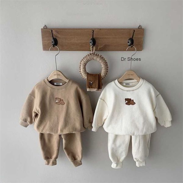clothing sets luxury designer 2pcs baby boy clothes sets spring toddler girls clothes kids tracksuit for girl suit children clothing 220916, White
clothing sets luxury designer 2pcs baby boy clothes sets spring toddler girls clothes kids tracksuit for girl suit children clothing 220916, White