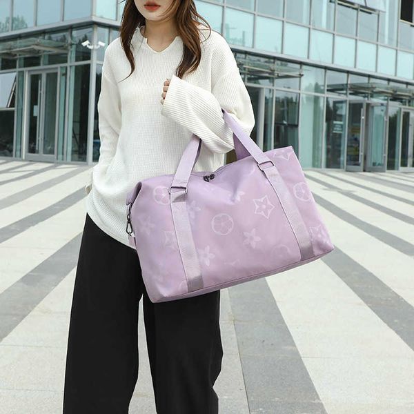 duffel bags large capacity classic dry wet separation oxford cloth large edition business travel bag one shoulder portable travel 230406
duffel bags large capacity classic dry wet separation oxford cloth large edition business travel bag one shoulder portable travel 230406