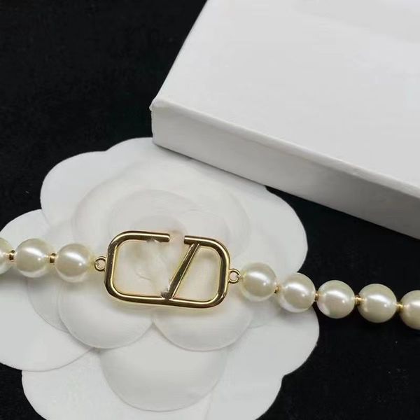 luxury designer v letters pendant necklaces classic 18k gold pearl beads shining charm choker necklace party wedding jewelry, Silver
luxury designer v letters pendant necklaces classic 18k gold pearl beads shining charm choker necklace party wedding jewelry, Silver