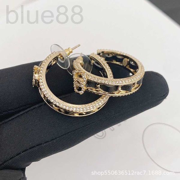 charm designer small fragrant style c-shaped earrings for female minority design sense, advanced and versatile earrings, 2022 new 925 silver, Golden
charm designer small fragrant style c-shaped earrings for female minority design sense, advanced and versatile earrings, 2022 new 925 silver, Golden