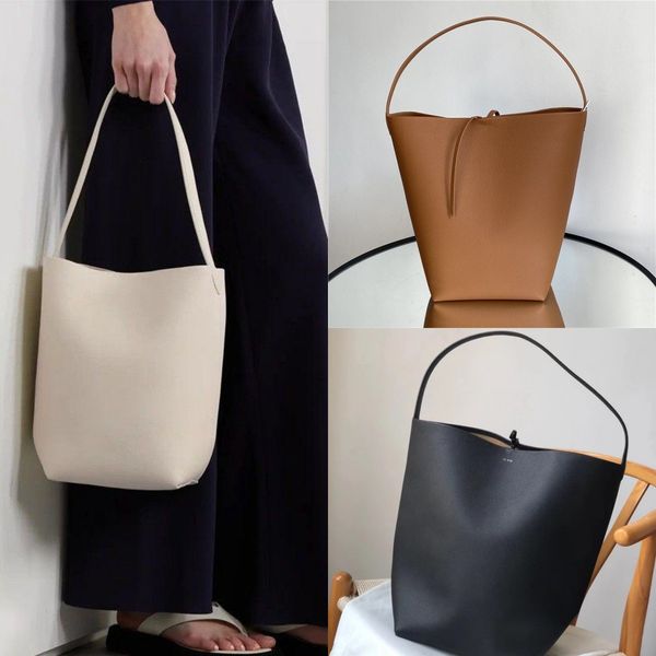 designer the row womens shoulder bags bucket tote bag the totes genuine leather handbag large capacity female commuter bag
designer the row womens shoulder bags bucket tote bag the totes genuine leather handbag large capacity female commuter bag