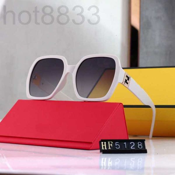 sunglasses designer new for men women street pgraphy polarized glasses v0wx, White;black 
sunglasses designer new for men women street pgraphy polarized glasses v0wx, White;black