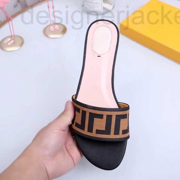 slippers designer women sandals fashion summer ladies flat casual comfortable versatile packaging ptvx, Black
slippers designer women sandals fashion summer ladies flat casual comfortable versatile packaging ptvx, Black
