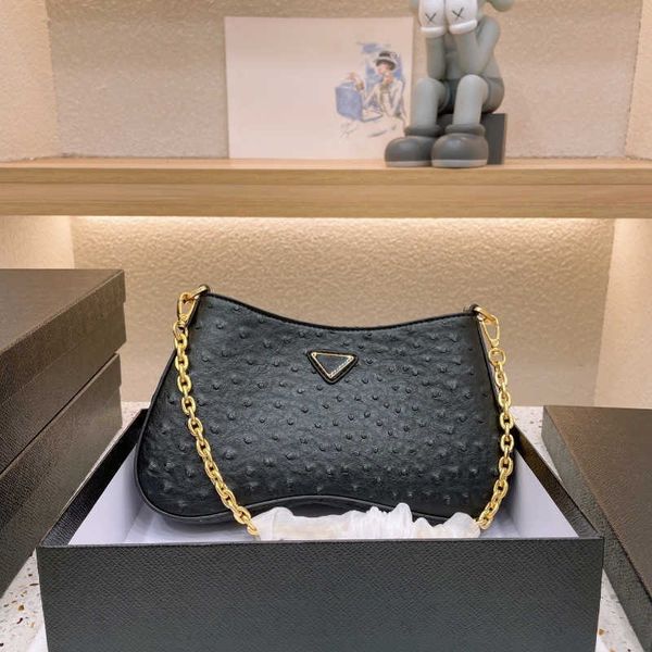 woman's luxury designer bags handbags shoulder crossbody bag tote new fashion texture leather portable underarm bag tote bags envelope
woman's luxury designer bags handbags shoulder crossbody bag tote new fashion texture leather portable underarm bag tote bags envelope