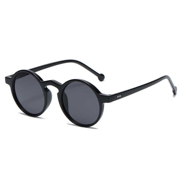 sunglasses 2022 new versatile simple sunglasses women's small frame street sround frame rice nail personalized fashion glasses p230406, White;black
sunglasses 2022 new versatile simple sunglasses women's small frame street sround frame rice nail personalized fashion glasses p230406, White;black