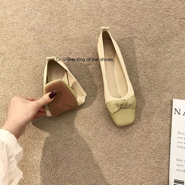 dress shoes french square head small fragrant bean shoes 2022 summer shallow mouth gentle lady soft sole low heel small crowd temperament, Black
dress shoes french square head small fragrant bean shoes 2022 summer shallow mouth gentle lady soft sole low heel small crowd temperament, Black