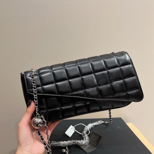 women's handbag designer shoulder bag fashion chain bag 2023 leather envelope luxury premium tote bag alphabet metal logo underarm bag
women's handbag designer shoulder bag fashion chain bag 2023 leather envelope luxury premium tote bag alphabet metal logo underarm bag