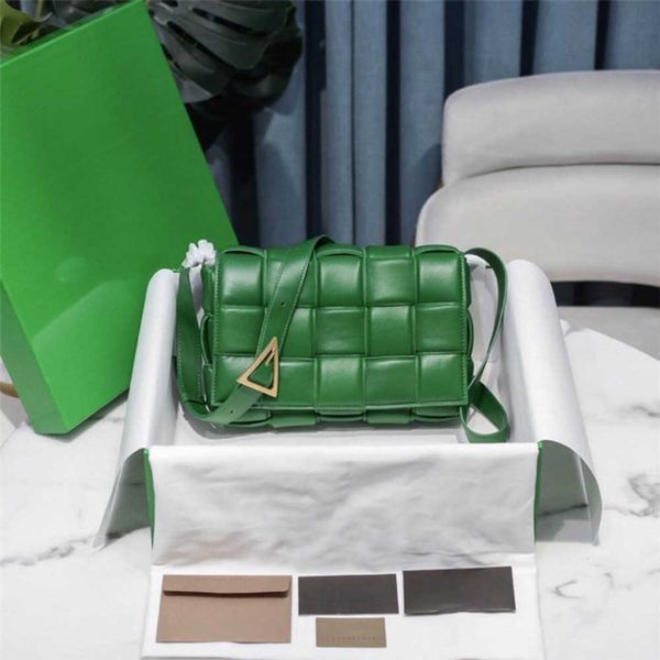 designer bottegas bags venetas cassettess luxury cassettes parakeet green crossbody leather lambskin bag 7a quality size 26188cm
designer bottegas bags venetas cassettess luxury cassettes parakeet green crossbody leather lambskin bag 7a quality size 26188cm