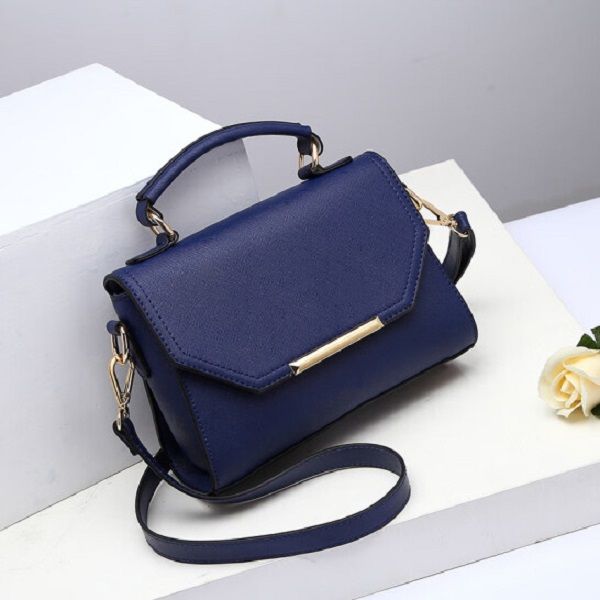 new single shoulder bag women's versatile small square bag large capacity handbag fashion casual crossbody bag classic
new single shoulder bag women's versatile small square bag large capacity handbag fashion casual crossbody bag classic