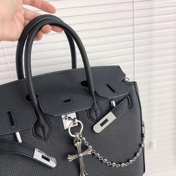 herms birkin french style advanced feeling new silver clasp 30cm crow core co branded 2022 new large capacity bag handbag women ayw
herms birkin french style advanced feeling new silver clasp 30cm crow core co branded 2022 new large capacity bag handbag women ayw