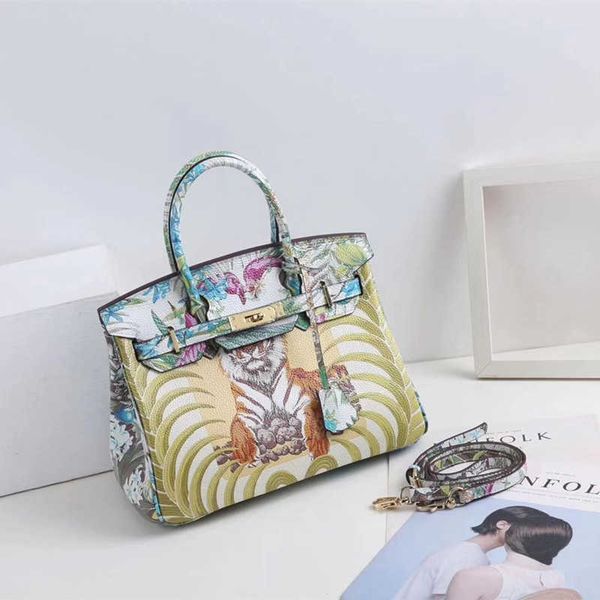 herms birkin 2023 new leisure women's bag cowhide graffiti atmosphere handheld one shoulder crossbody bag classic fashion ayw
herms birkin 2023 new leisure women's bag cowhide graffiti atmosphere handheld one shoulder crossbody bag classic fashion ayw