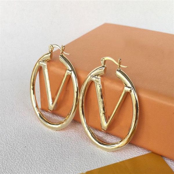 2021 luxury designer earring for women gold hoop earrings charm stainless steel jewelry wedding bride womens stud ear168h, Golden
2021 luxury designer earring for women gold hoop earrings charm stainless steel jewelry wedding bride womens stud ear168h, Golden