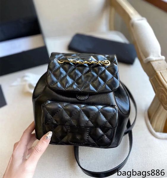 2023 mini duma backpack bags fashionable luxurious high-quality diamond handbag cowhide leather designer bag plain small bag lambskin petrol
2023 mini duma backpack bags fashionable luxurious high-quality diamond handbag cowhide leather designer bag plain small bag lambskin petrol