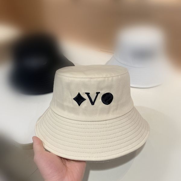 luxurys fisherman cap man stingy brim hats woman sunhats embroidered letter sunscreen beach hat with 3 colors, Blue;gray
luxurys fisherman cap man stingy brim hats woman sunhats embroidered letter sunscreen beach hat with 3 colors, Blue;gray