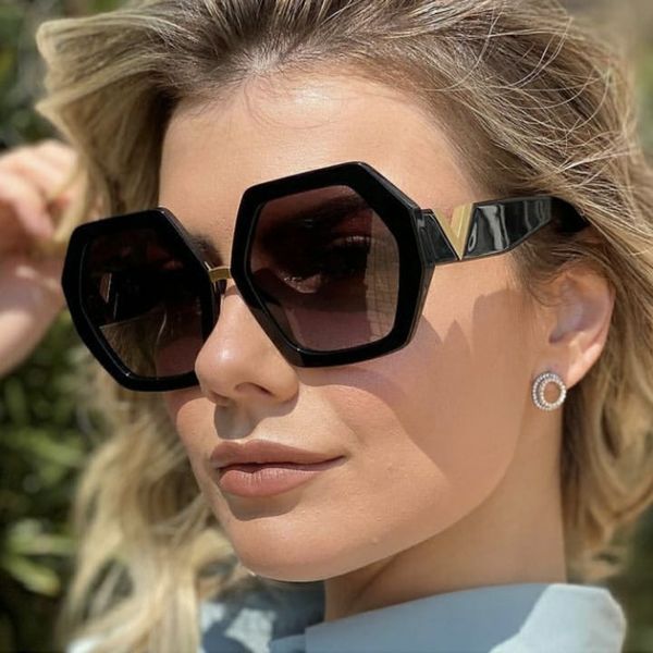 trending polygon designer sunglasses fashion v frame eyeglasses outdoor party black white shades gradient lenses sun glasses for women girl, White;black
trending polygon designer sunglasses fashion v frame eyeglasses outdoor party black white shades gradient lenses sun glasses for women girl, White;black