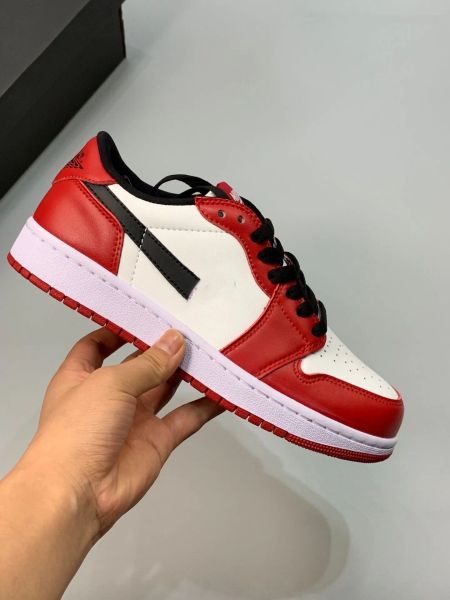 2023 outdoor casual basketball shoes for girls boys jumpman 1 low chicago brand name sportswear designer sneakers varsity red black-white
2023 outdoor casual basketball shoes for girls boys jumpman 1 low chicago brand name sportswear designer sneakers varsity red black-white
