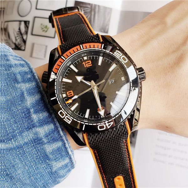new original brand mechanical wristwatch for men, classic multifunction business automatic date sport waterproof aaa watch, Slivery;brown
new original brand mechanical wristwatch for men, classic multifunction business automatic date sport waterproof aaa watch, Slivery;brown