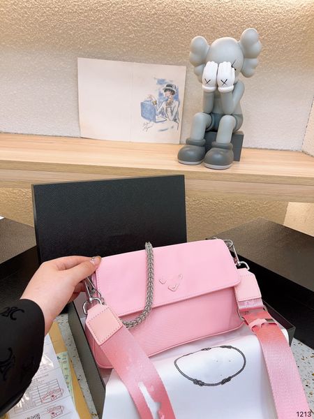 new women's bag 2023 european and american fashion simple versatile casual underarm bag for women
new women's bag 2023 european and american fashion simple versatile casual underarm bag for women