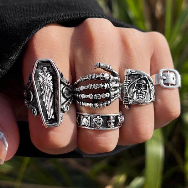 wedding rings aprilwell gothic religion set for women men silver color metal punk skeleton grim reaper anillos jewelry bague gadgets 230407, Slivery;golden
wedding rings aprilwell gothic religion set for women men silver color metal punk skeleton grim reaper anillos jewelry bague gadgets 230407, Slivery;golden