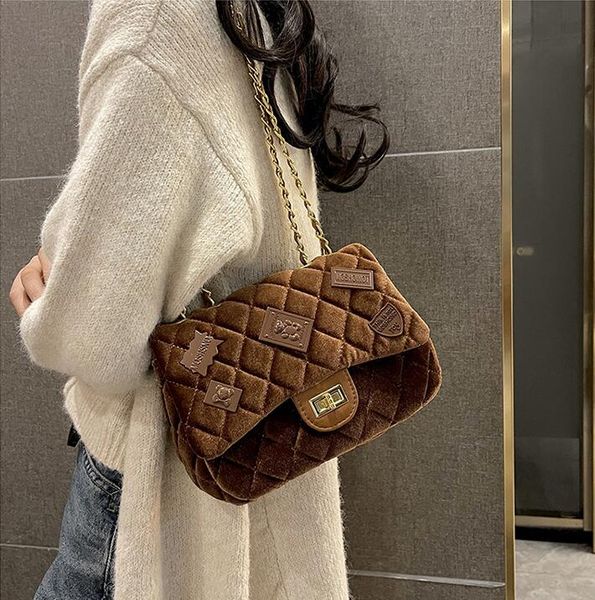 Ladies shoulder bags 6 colors winter fashion velvet chain bag sweet personality rivet handbag everyday Joker soft and comfortable leather purse 339#, Orange
Ladies shoulder bags 6 colors winter fashion velvet chain bag sweet personality rivet handbag everyday Joker soft and comfortable leather purse 339#, Orange