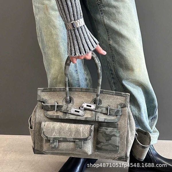 herms birkin spring and summer new online red same fashion cool camo bag bag fashion versatile handheld large bag women's bag ayw
herms birkin spring and summer new online red same fashion cool camo bag bag fashion versatile handheld large bag women's bag ayw