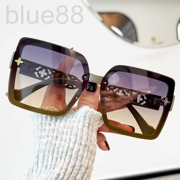 sunglasses designer 2023 new square large frame hollow out dark patterned sunglasses tiktok same fashion personality trend network red lady, White;black
sunglasses designer 2023 new square large frame hollow out dark patterned sunglasses tiktok same fashion personality trend network red lady, White;black