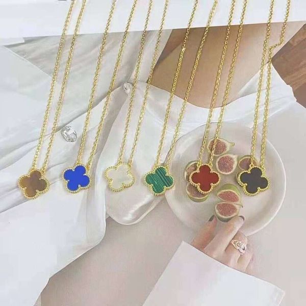 

Classic designer jewelry Four-leaf Clover Necklace jewelrys V Gold High Edition Four Leaf Single Flower Butterfly Natural Fritillaria 18k Necklace Jewelry Van Clee