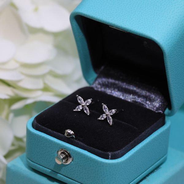 luxury designer earrings stud classic jewelry ladies earrings four-leaf clover hundred earrings fashion earrings accessories wedding earring, Golden;silver
luxury designer earrings stud classic jewelry ladies earrings four-leaf clover hundred earrings fashion earrings accessories wedding earring, Golden;silver